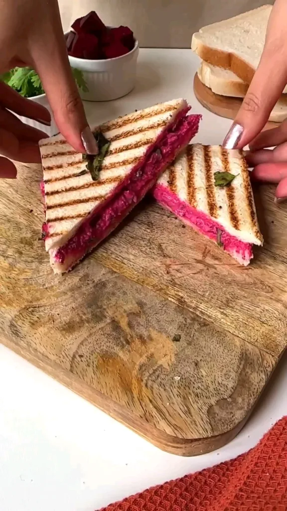 Beetroot Yogurt Sandwich