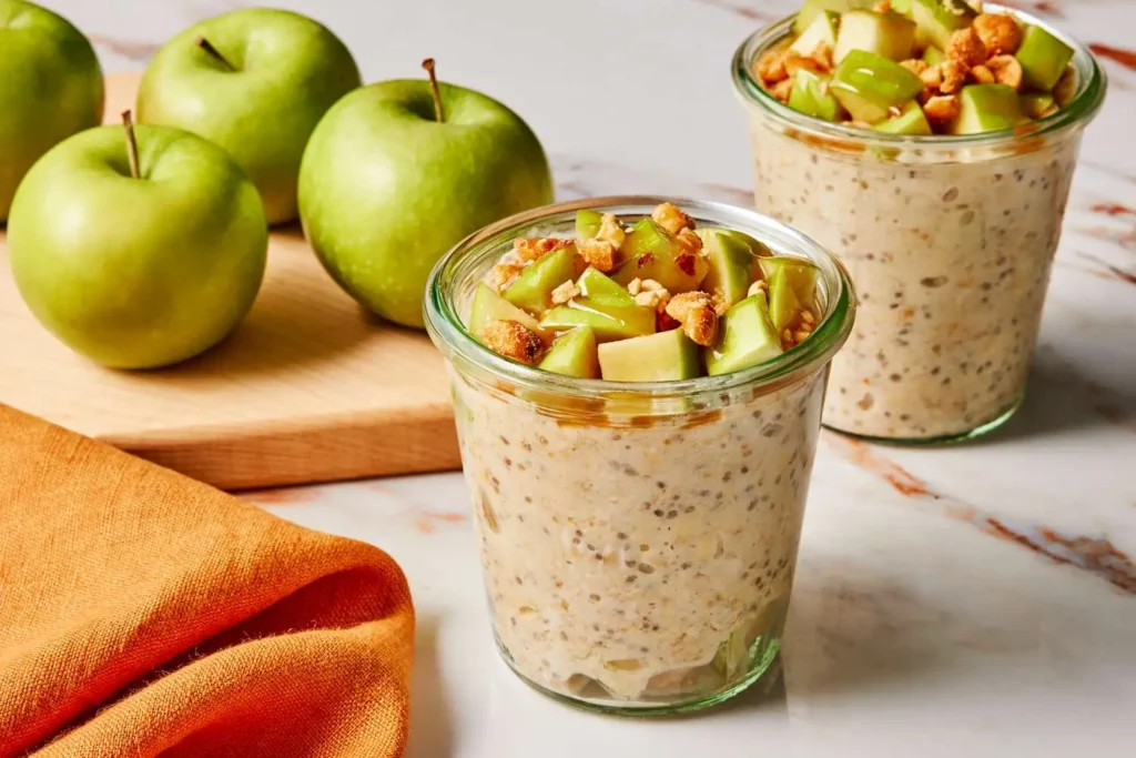 Caramel Apple Overnight Oats