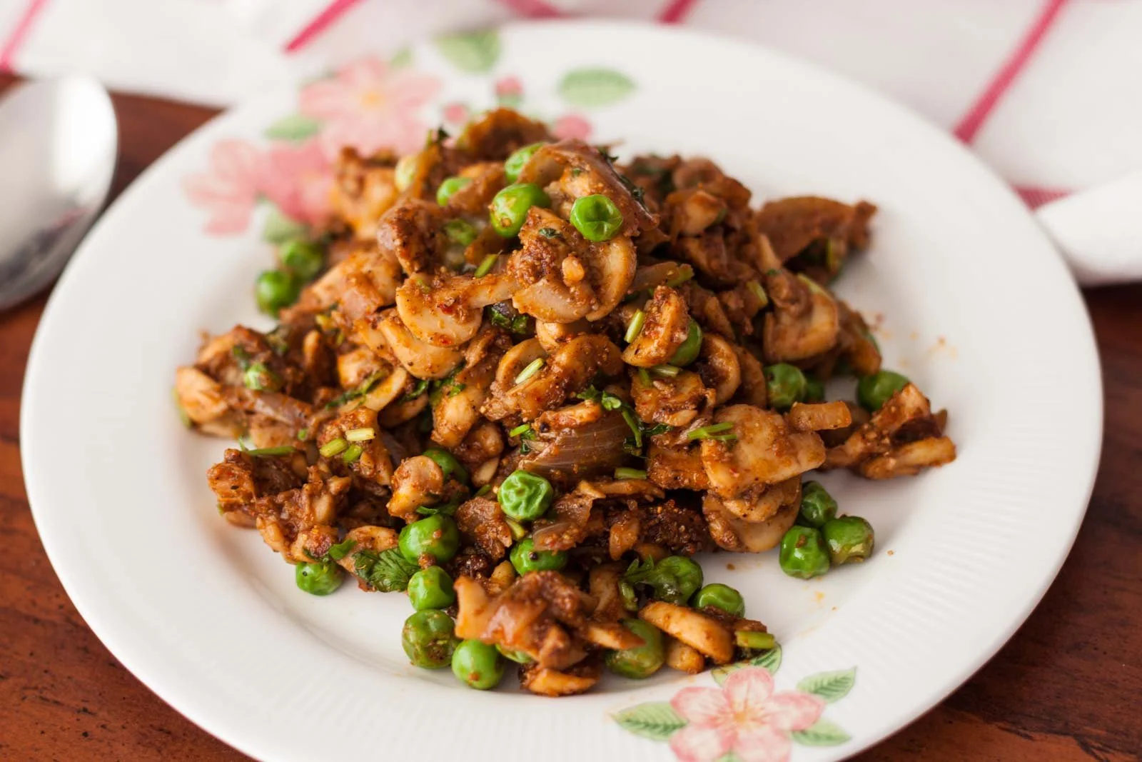 Mushroom Stir Fry With Peas